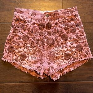 Free people shorts. Size 26. Embroidered floral flowers.  mauve